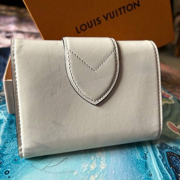 Louis Vuitton Logo Portefeuille/Pont Neuf - Picture 6 of 8